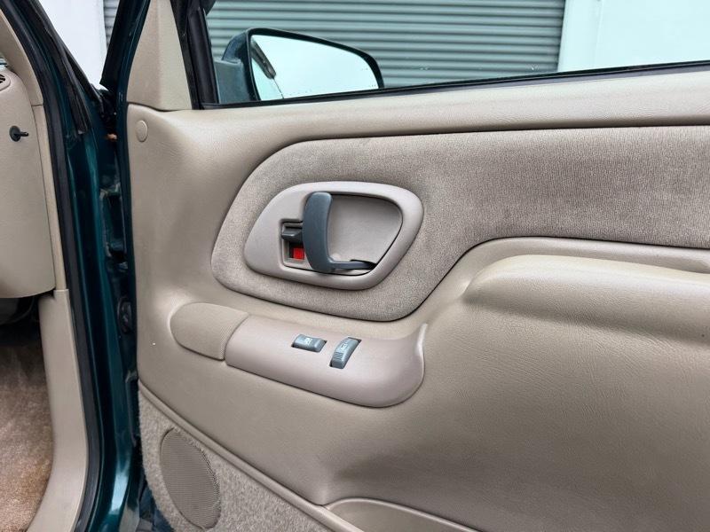 GMC Yukon 4WD 4dr 1500 SLT 1997