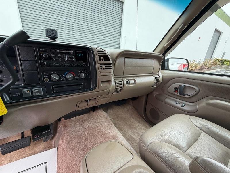 GMC Yukon 4WD 4dr 1500 SLT 1997