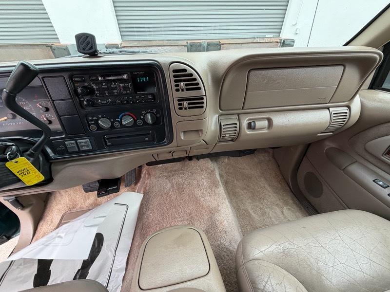 GMC Yukon 4WD 4dr 1500 SLT 1997