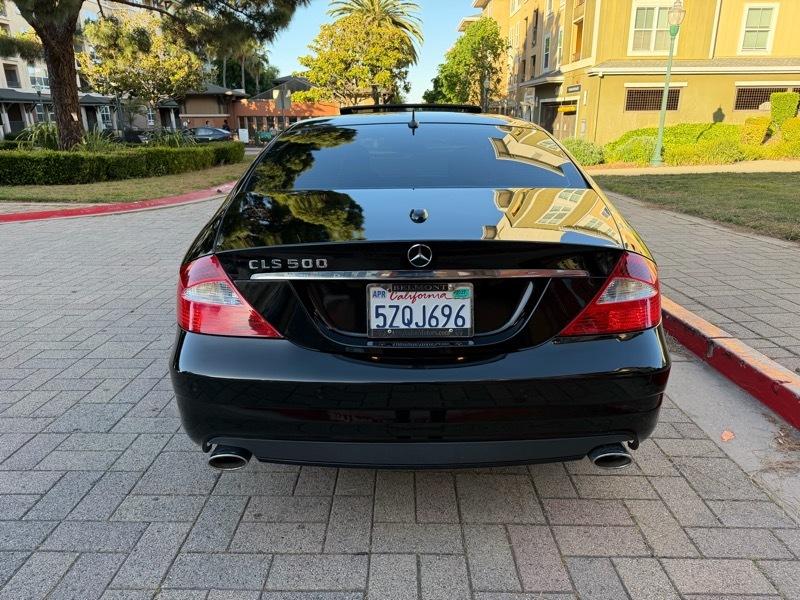 Mercedes-Benz CLS-Class CLS500 4-Door Coupe 2006