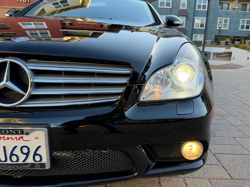 Mercedes-Benz CLS-Class CLS500 4-Door Coupe 2006
