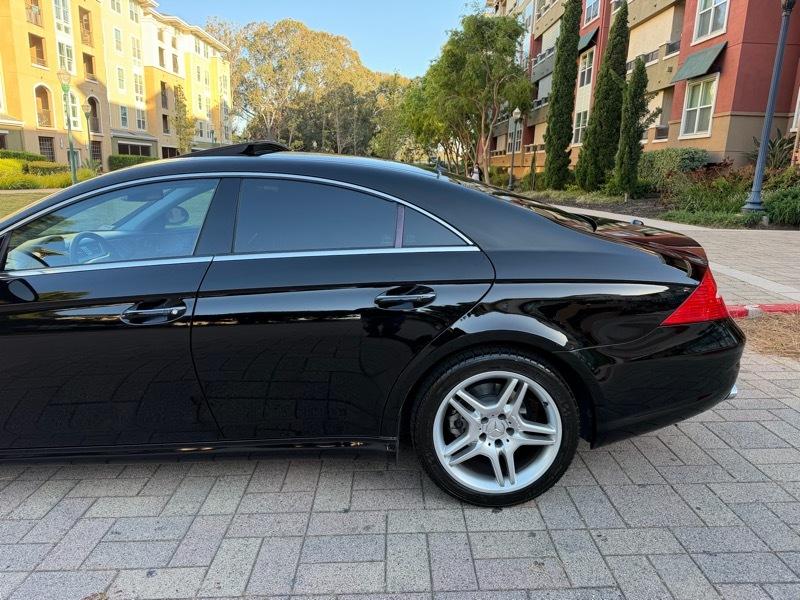Mercedes-Benz CLS-Class CLS500 4-Door Coupe 2006