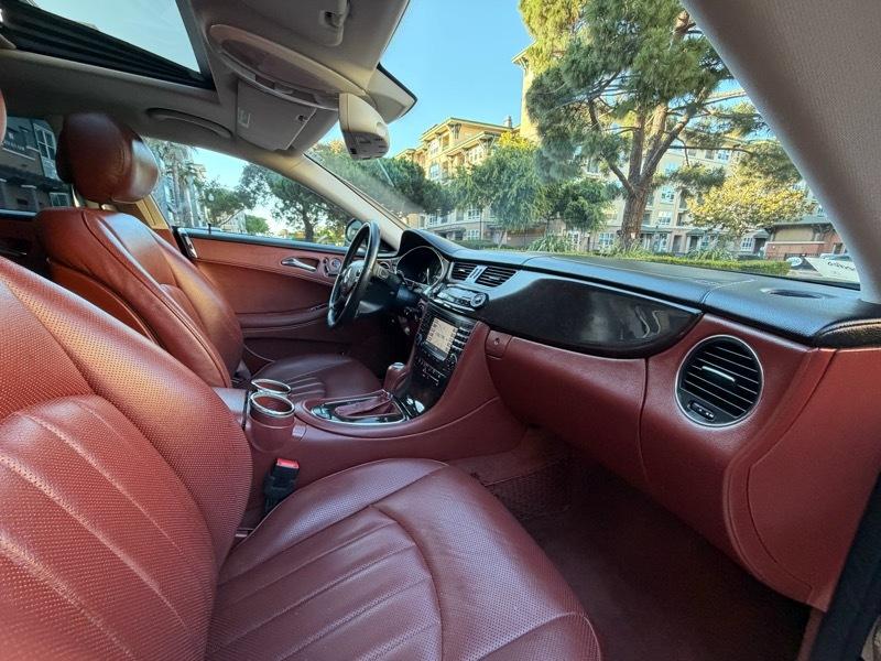 Mercedes-Benz CLS-Class CLS500 4-Door Coupe 2006