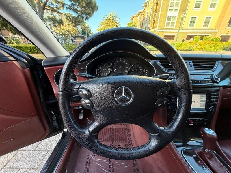 Mercedes-Benz CLS-Class CLS500 4-Door Coupe 2006