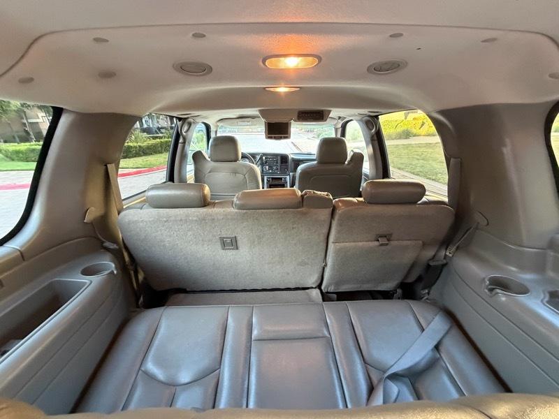Chevrolet Suburban 4dr 1500 4WD Z71 2006
