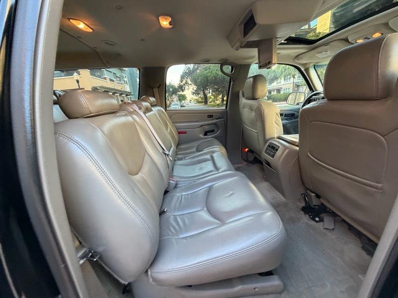 Chevrolet Suburban 4dr 1500 4WD Z71 2006