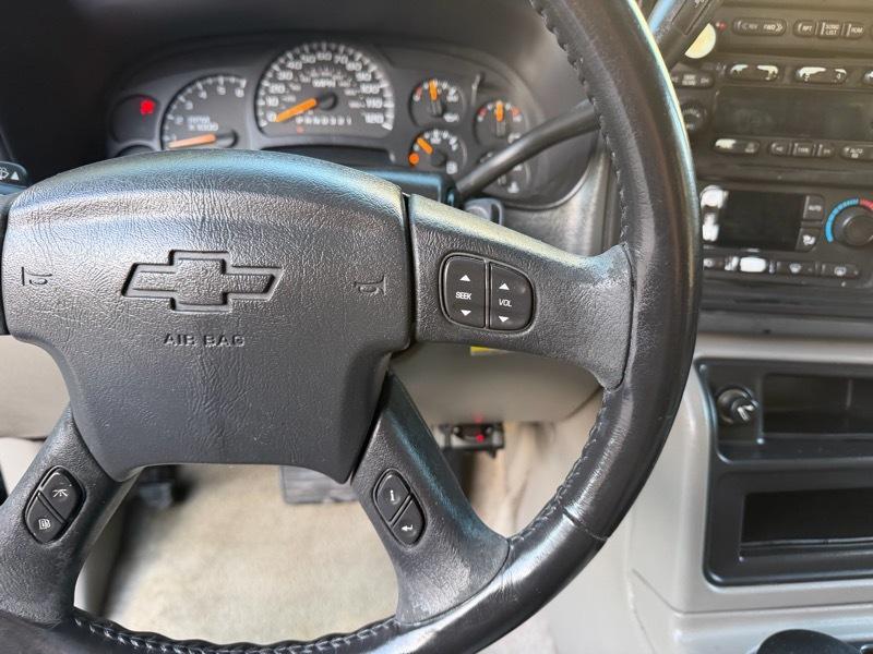 Chevrolet Suburban 4dr 1500 4WD Z71 2006