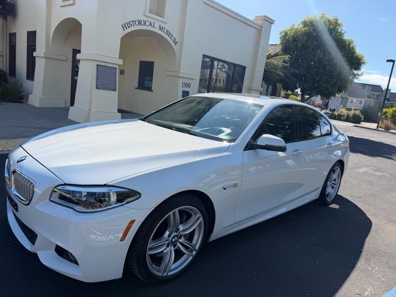 BMW 5-Series 550i 2015