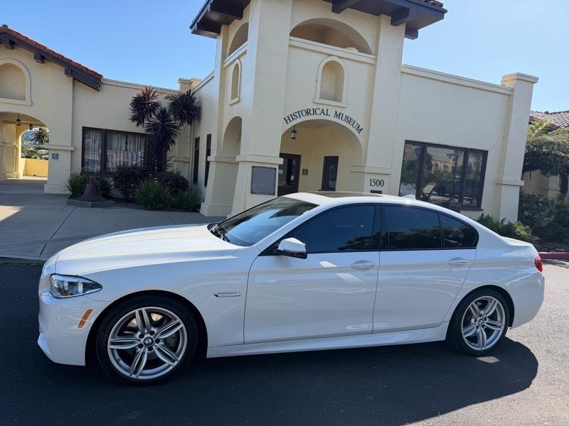 BMW 5-Series 550i 2015