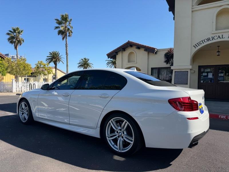 BMW 5-Series 550i 2015