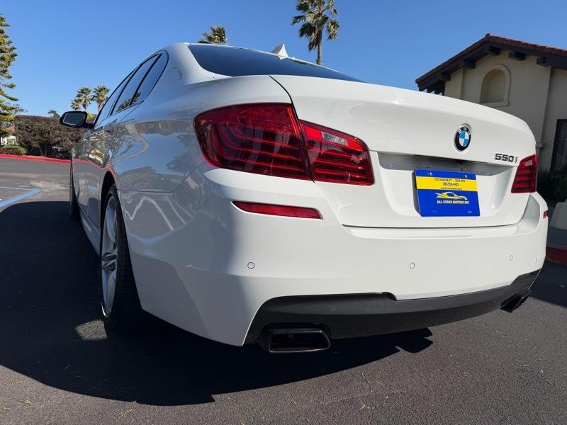 BMW 5-Series 550i 2015