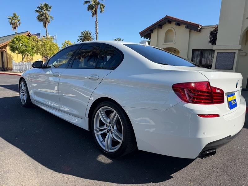 BMW 5-Series 550i 2015