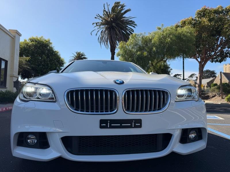 BMW 5-Series 550i 2015