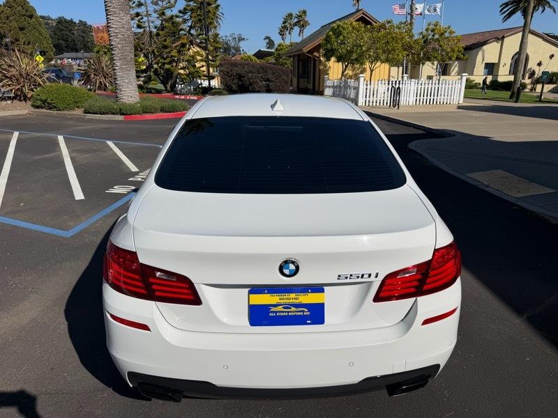 BMW 5-Series 550i 2015