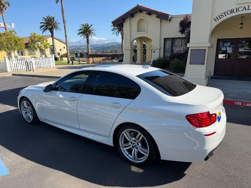 BMW 5-Series 550i 2015