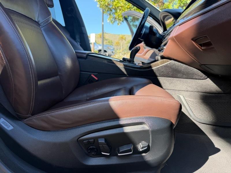 BMW 5-Series 550i 2015