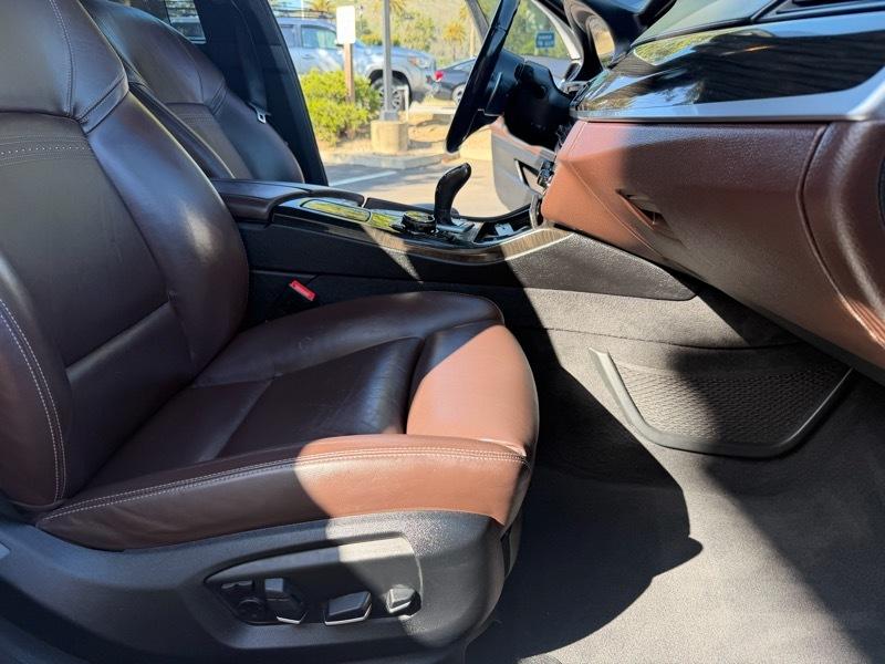 BMW 5-Series 550i 2015