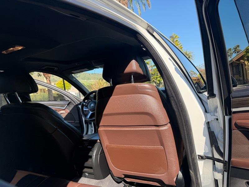 BMW 5-Series 550i 2015