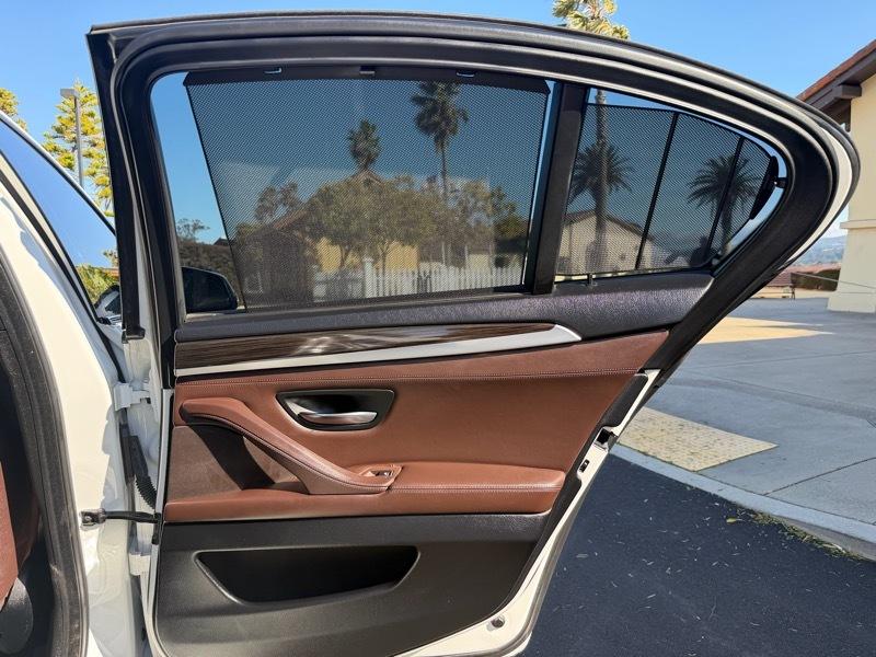 BMW 5-Series 550i 2015