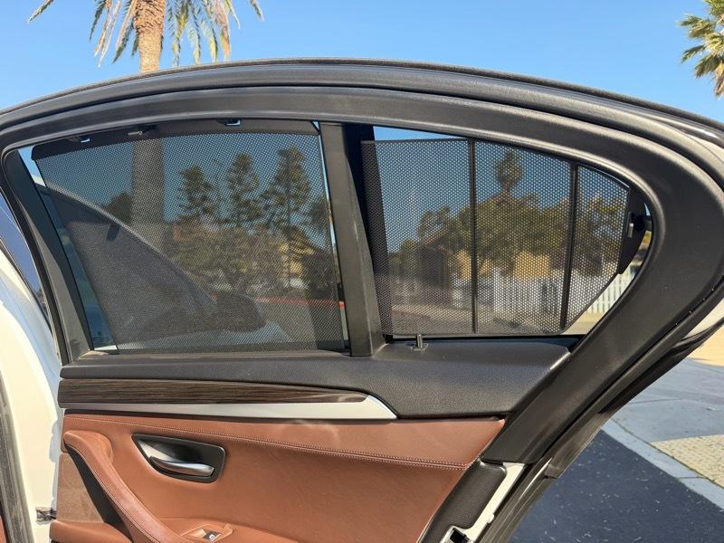 BMW 5-Series 550i 2015