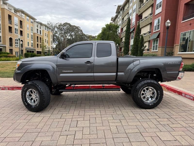 Toyota Tacoma PreRunner Access Cab V6 Auto 2WD 2013