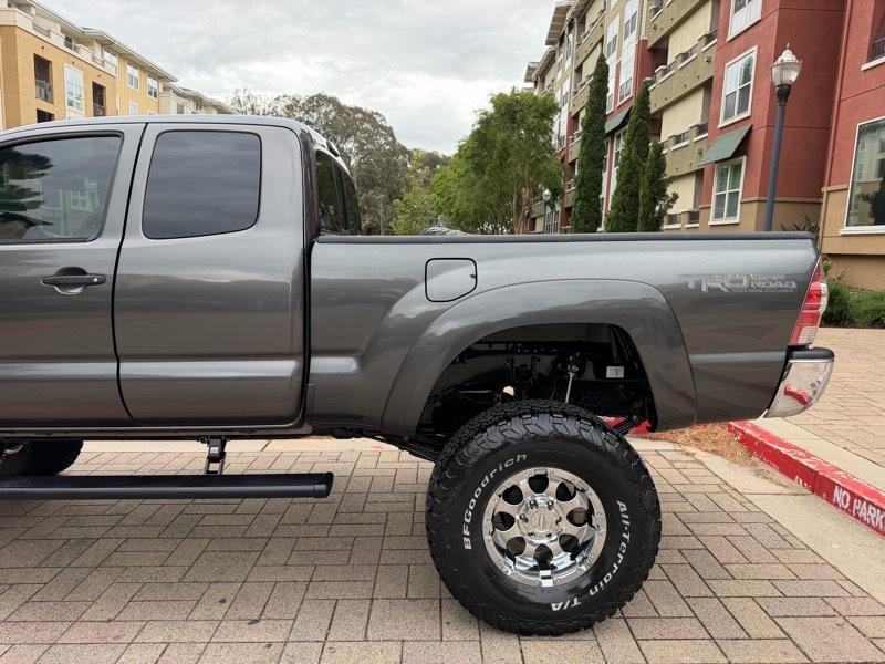 Toyota Tacoma PreRunner Access Cab V6 Auto 2WD 2013
