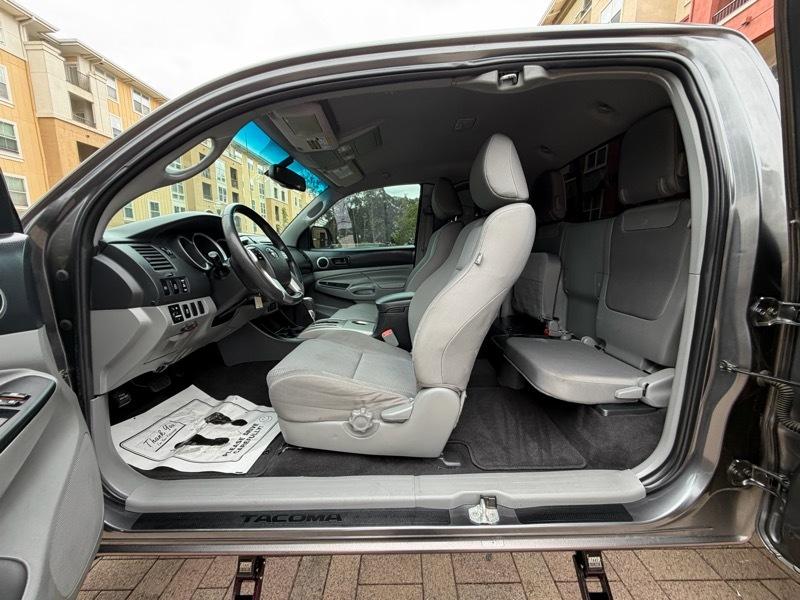 Toyota Tacoma PreRunner Access Cab V6 Auto 2WD 2013