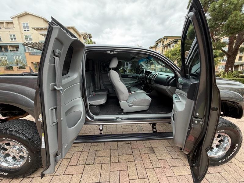 Toyota Tacoma PreRunner Access Cab V6 Auto 2WD 2013