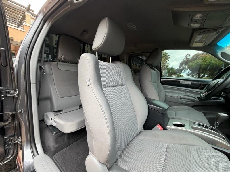 Toyota Tacoma PreRunner Access Cab V6 Auto 2WD 2013