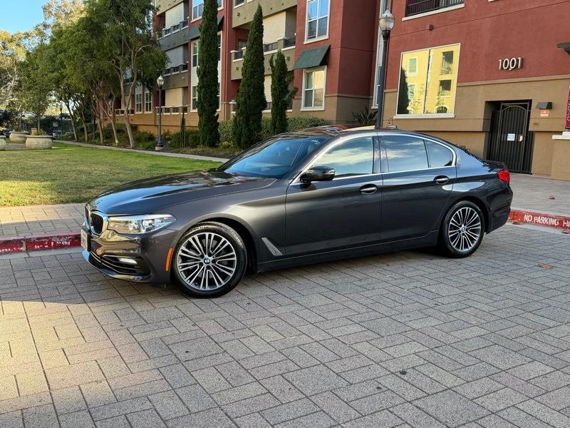 BMW 5-Series 530i 2017