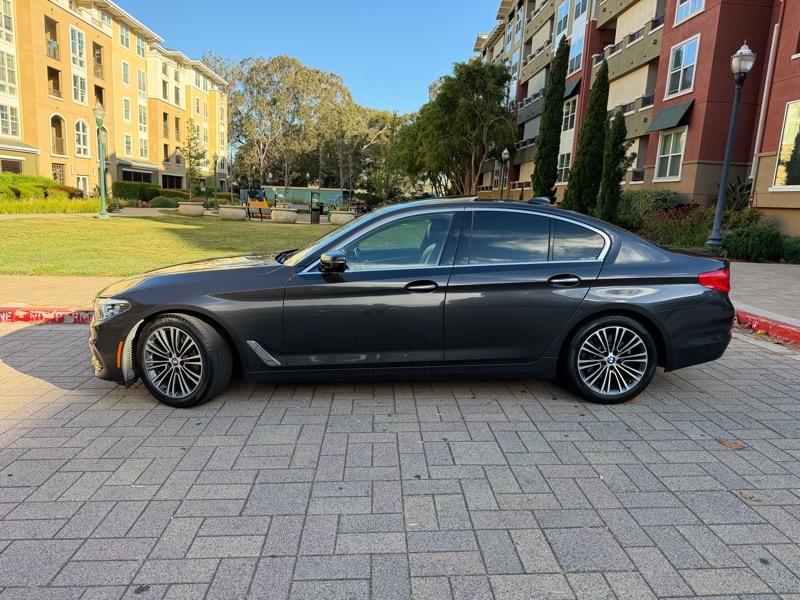 BMW 5-Series 530i 2017
