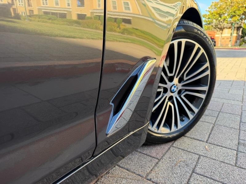 BMW 5-Series 530i 2017