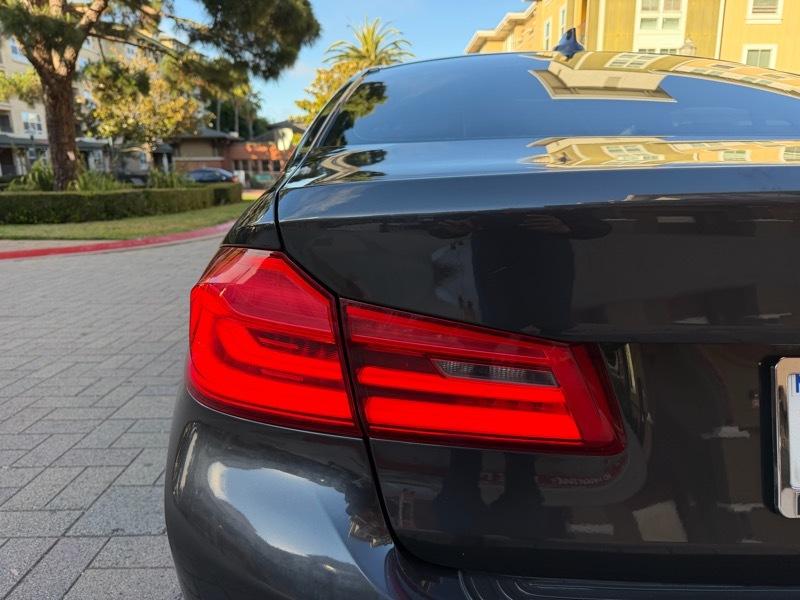 BMW 5-Series 530i 2017