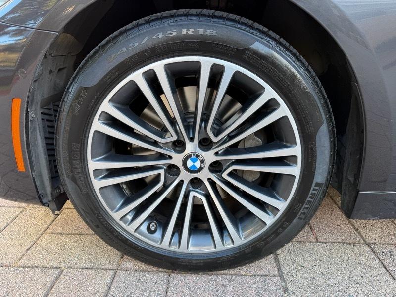 BMW 5-Series 530i 2017