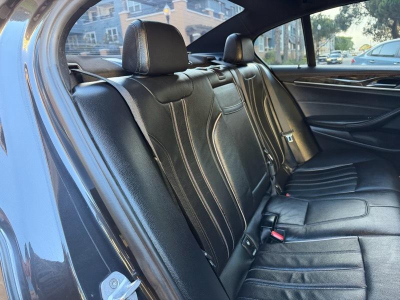 BMW 5-Series 530i 2017