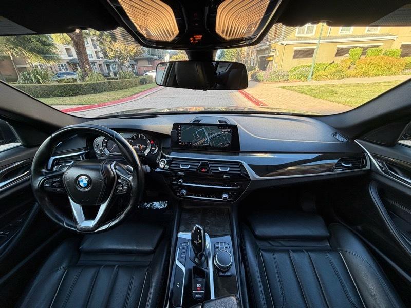 BMW 5-Series 530i 2017