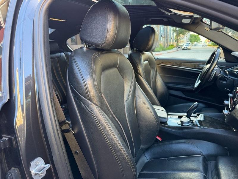 BMW 5-Series 530i 2017