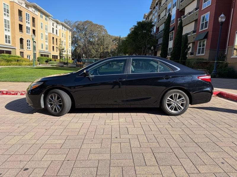 Toyota Camry SE 2017