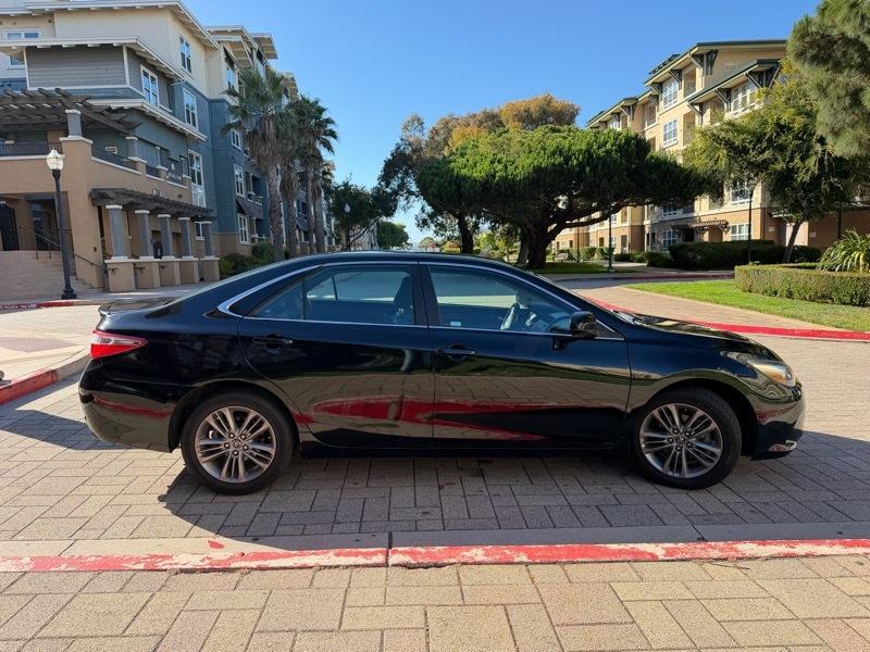 Toyota Camry SE 2017