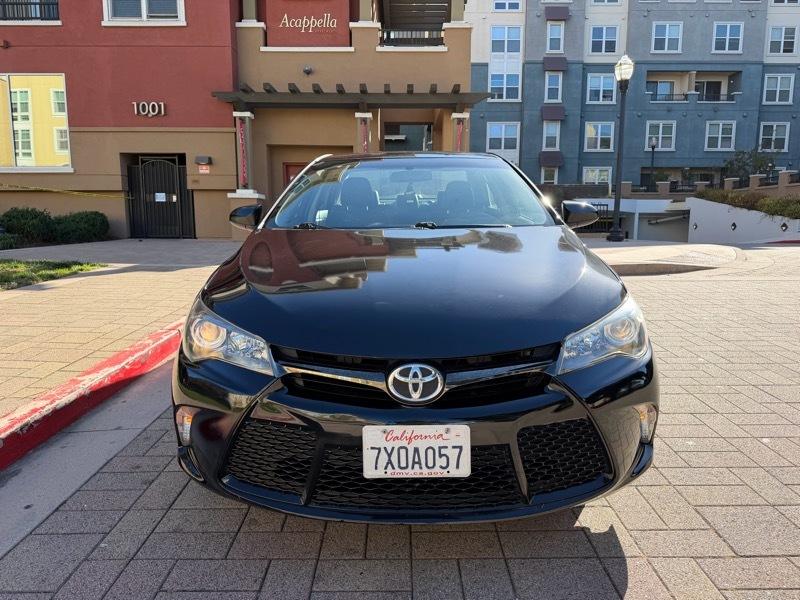 Toyota Camry SE 2017