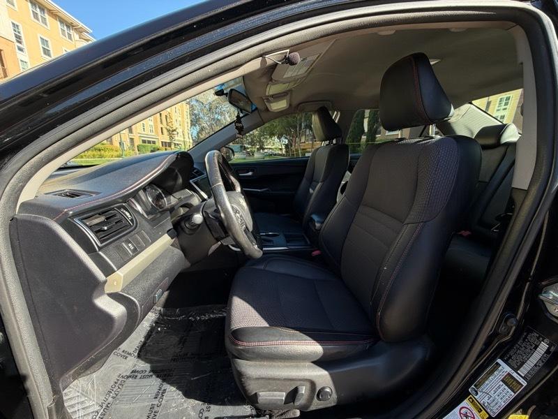 Toyota Camry SE 2017