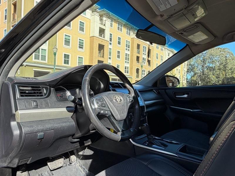 Toyota Camry SE 2017