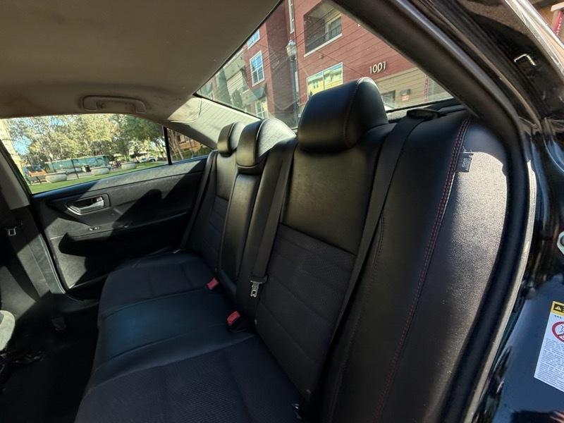 Toyota Camry SE 2017