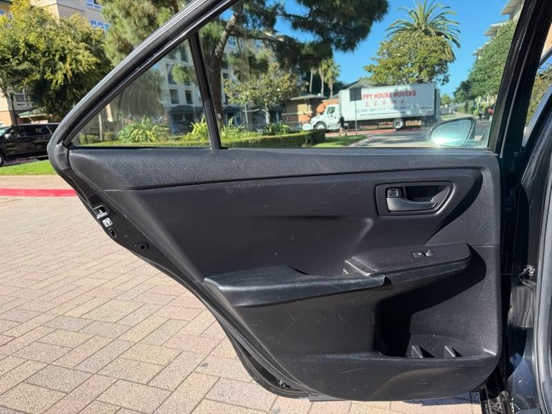 Toyota Camry SE 2017