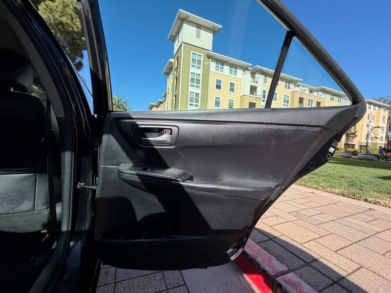 Toyota Camry SE 2017