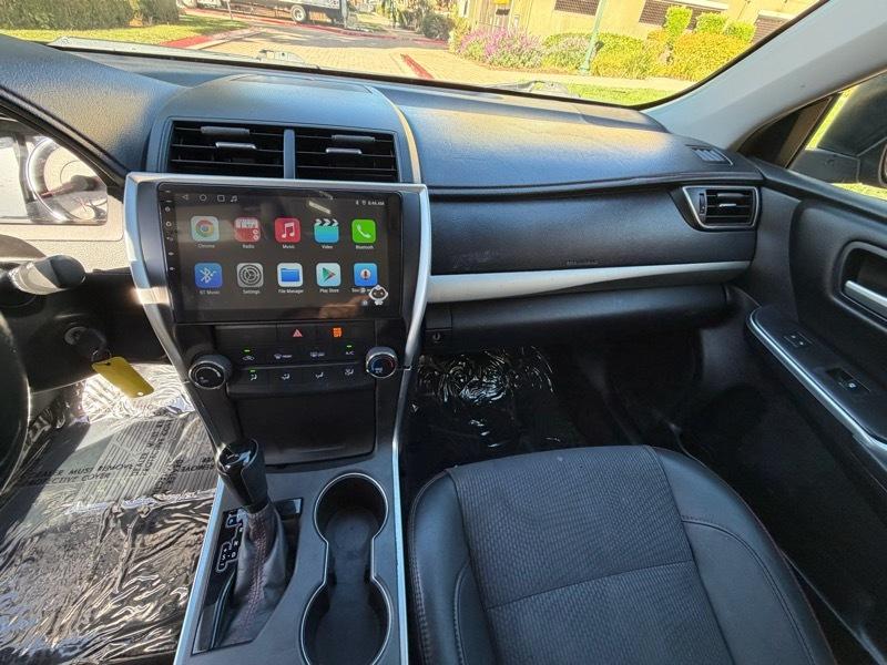Toyota Camry SE 2017