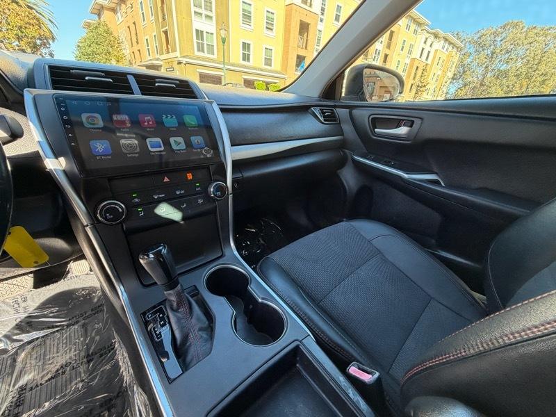Toyota Camry SE 2017