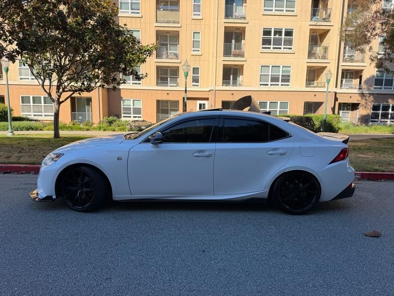 Lexus IS 250 RWD 2015