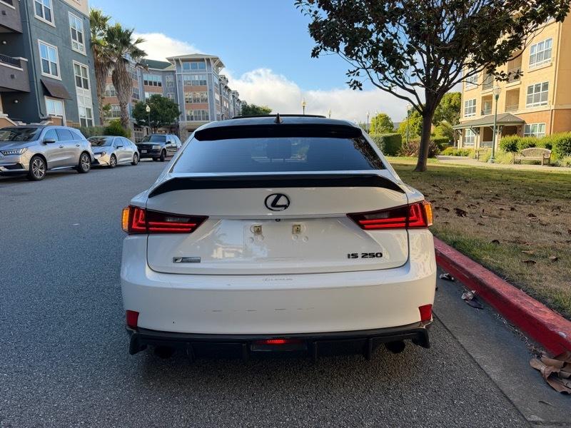 Lexus IS 250 RWD 2015