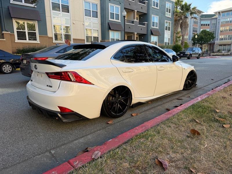 Lexus IS 250 RWD 2015